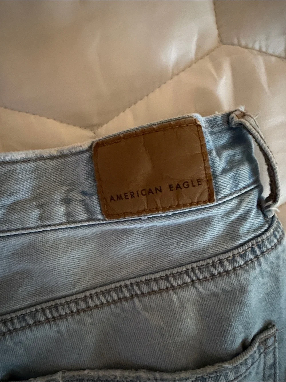 AE Dreamy Drape Denim Highest Waist Baggy Short Light Wash High-Rise Blue Size 4